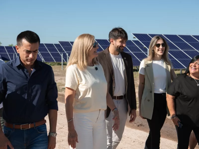 Romero supervis&oacute; el avance de la instalaci&oacute;n del Parque Solar Fotovoltaico