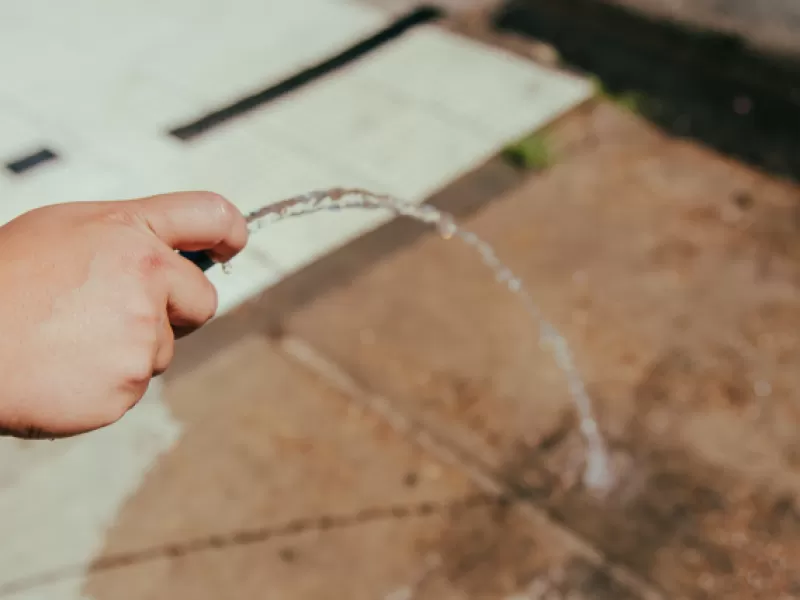 Por la ola de calor, solicitan hacer uso solidario y responsable del agua potable