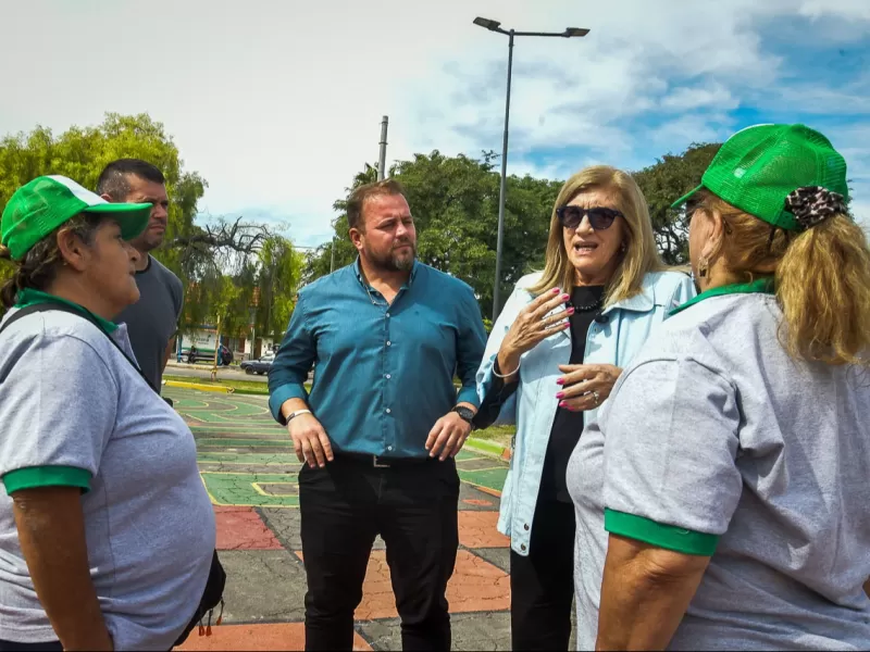 La nueva Plaza Borges cuenta con presencia municipal para su resguardo