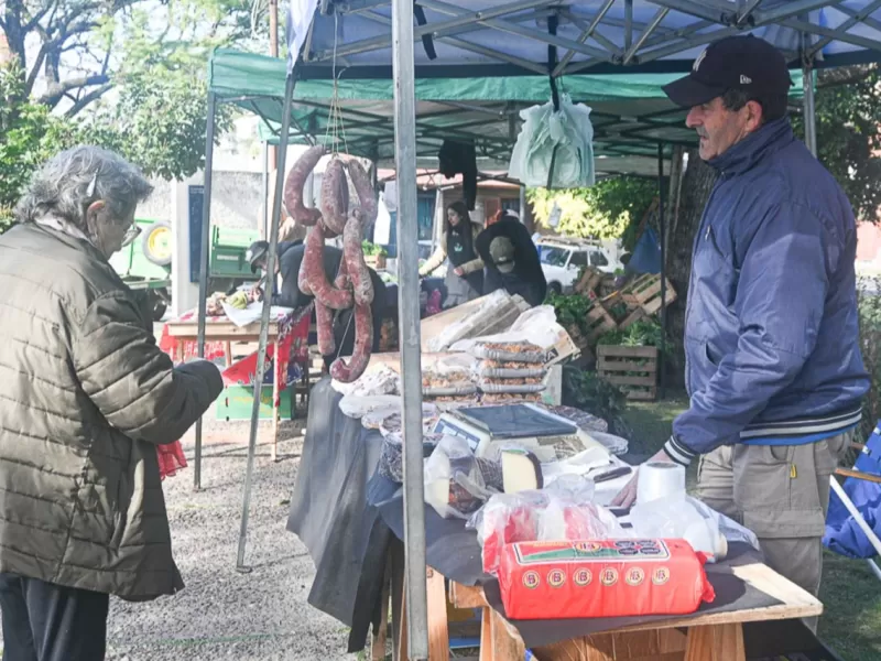 La Feria en tu Barrio suma presencia en Paran&aacute; y llegar&aacute; esta semana a tres nuevos puntos de la ciudad