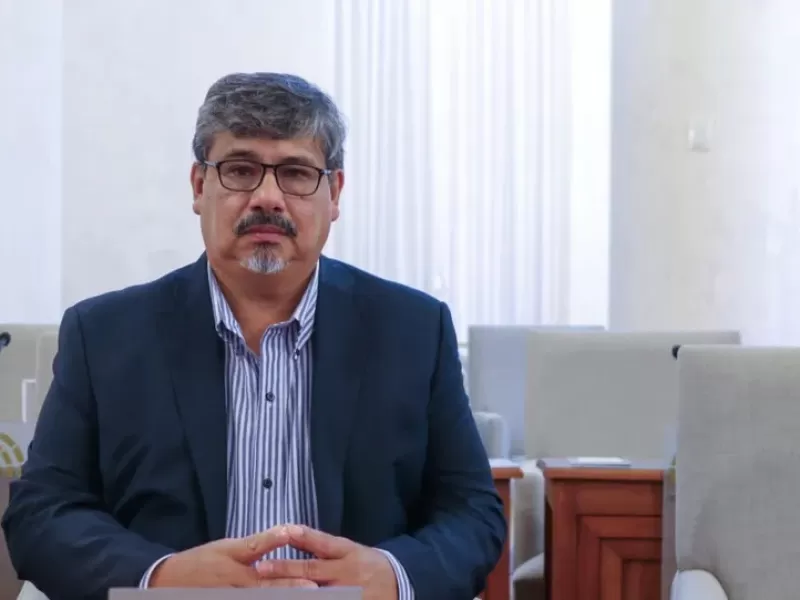 Enrique Ríos saluda a los trabajadores por su día