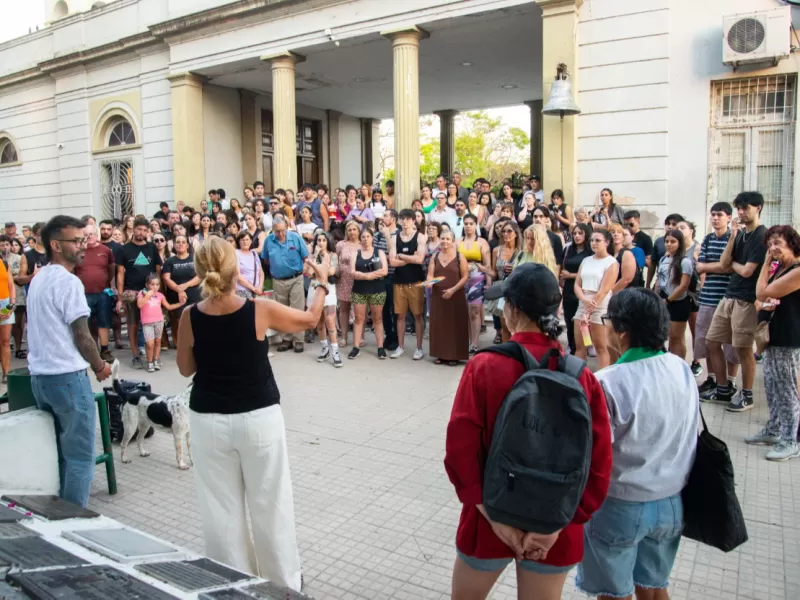 Atardeceres en el Cementerio: el ciclo que pone en valor la historia funeraria de Paran&aacute;