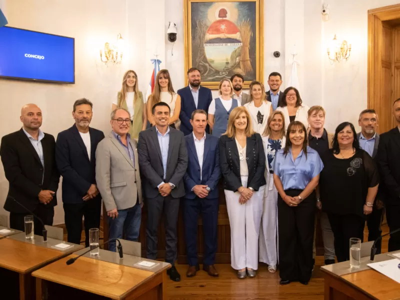 Asumieron los nuevos defensores del pueblo de Paran&aacute;