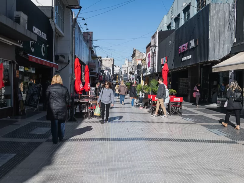 Convocan a los comercios locales a sumarse a la tarjeta de beneficios para estudiantes universitarios