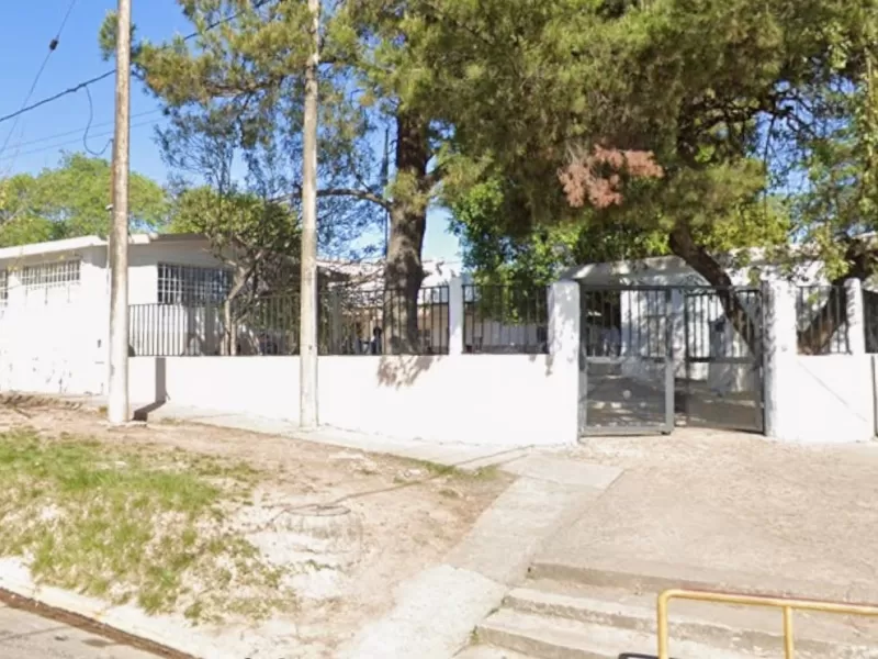 Se intervendrá la Escuela 18 para resolver daños por filtraciones