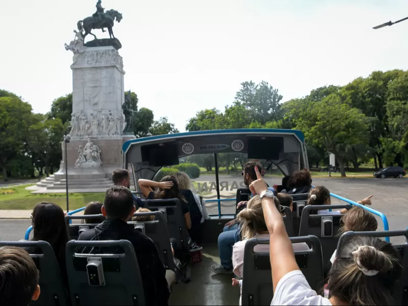 El Paran&aacute; Bus Tur&iacute;stico consolida su propuesta con un nuevo ciclo anual de recorridos