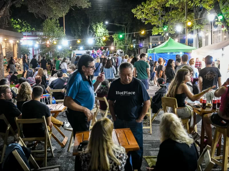 El Mercado Sud brilló con música, arte y emprendedores