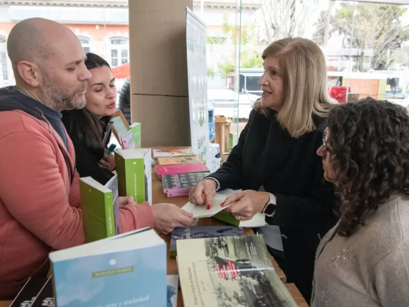 La Feria del Libro Paran&aacute; Lee abri&oacute; sus puertas con una propuesta especial para las escuelas