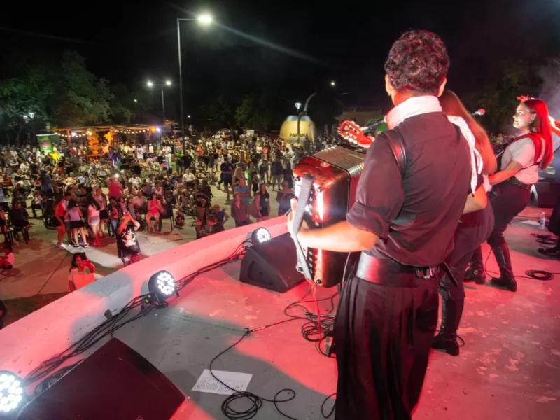 Vecinos de San Agust&iacute;n disfrutaron de m&uacute;sica y cultura en el segundo Festival Popular