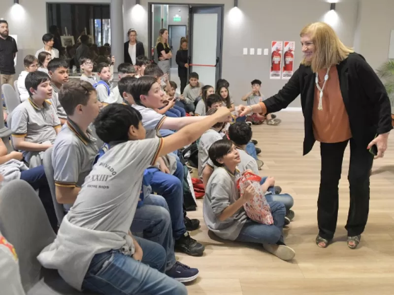 Alumnos del Instituto Juan XXIII visitaron el Palacio Municipal y el HCD