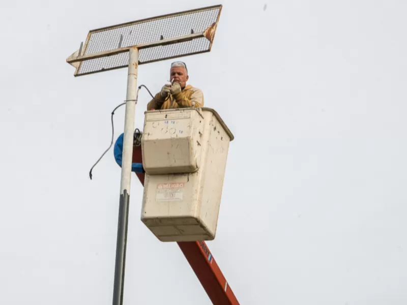 El Municipio instal&oacute; nueva iluminaci&oacute;n LED en el Complejo El Sol