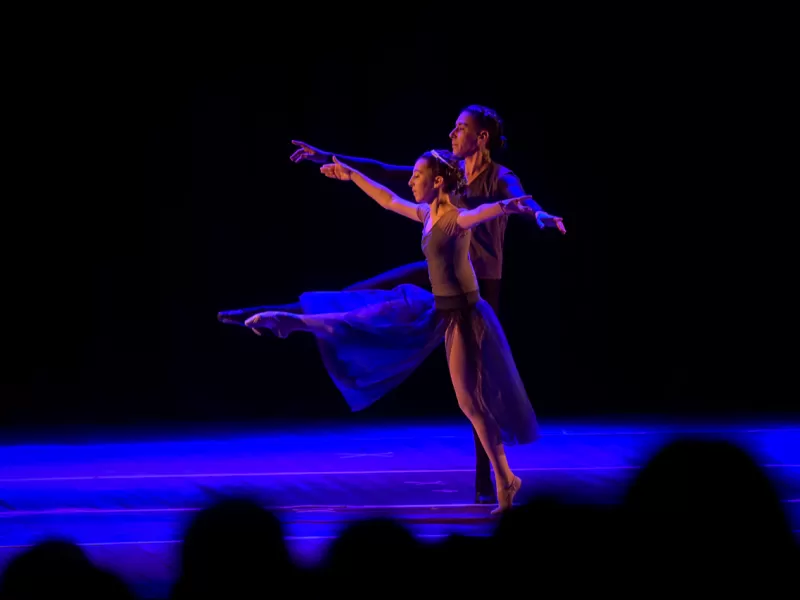 La Escuela Municipal de Danza realizó su muestra de invierno con gran participación de estudiantes y público