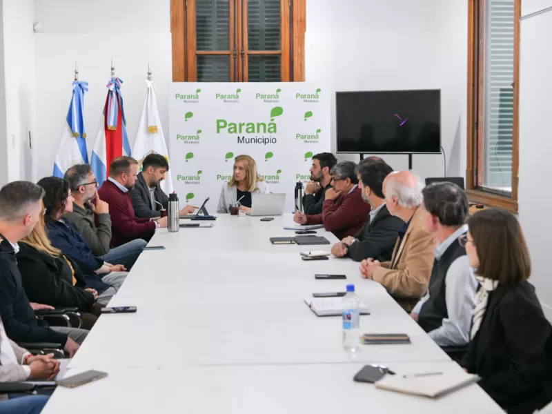 Paran&aacute; avanza en la digitalizaci&oacute;n de tr&aacute;mites y en obras estrat&eacute;gicas para la ciudad
