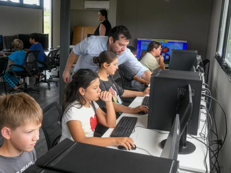 El Club Tech en marcha: tecnología y futuro para las infancias y juventudes de la ciudad