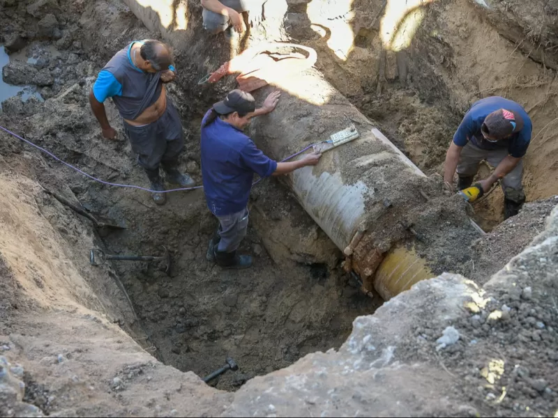 Finalizaron los trabajos sobre el caño maestro de agua en calle Rondeau y Circunvalación