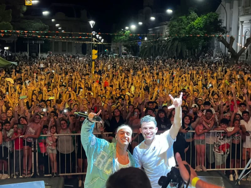 Con un festival multitudinario, se realiz&oacute; la segunda edici&oacute;n de &ldquo;Viv&iacute; Paseo 25 de Mayo&rdquo;