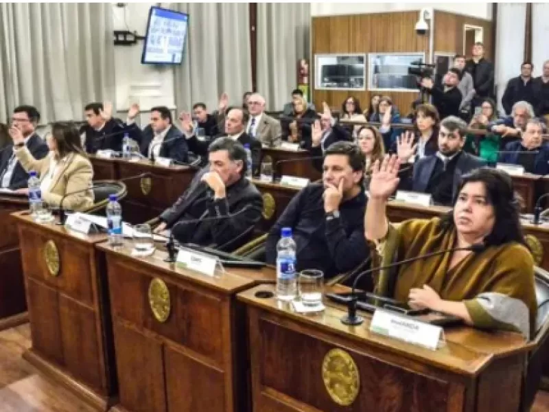 El Senado entrerriano aprobó la ley de sostenibilidad de la deuda pública provincial