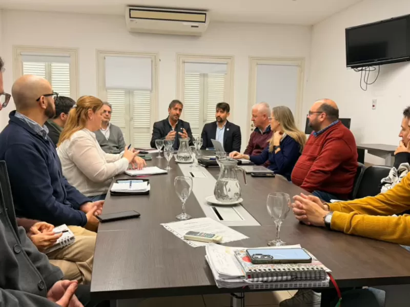 Reuni&oacute;n de gabinete conjunta: Paran&aacute; y Santa Fe avanzan en acciones para fortalecer la regi&oacute;n