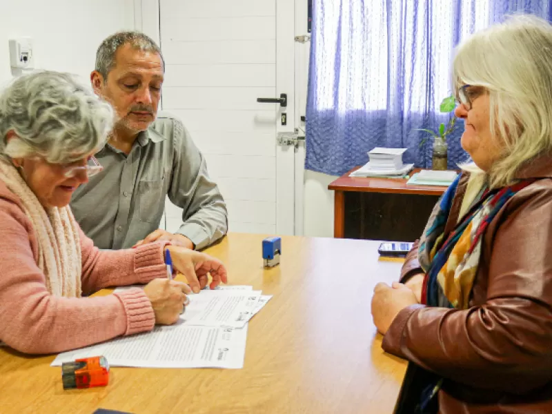 La Municipalidad incorpora pasantes de UADER en el área de Salud Animal