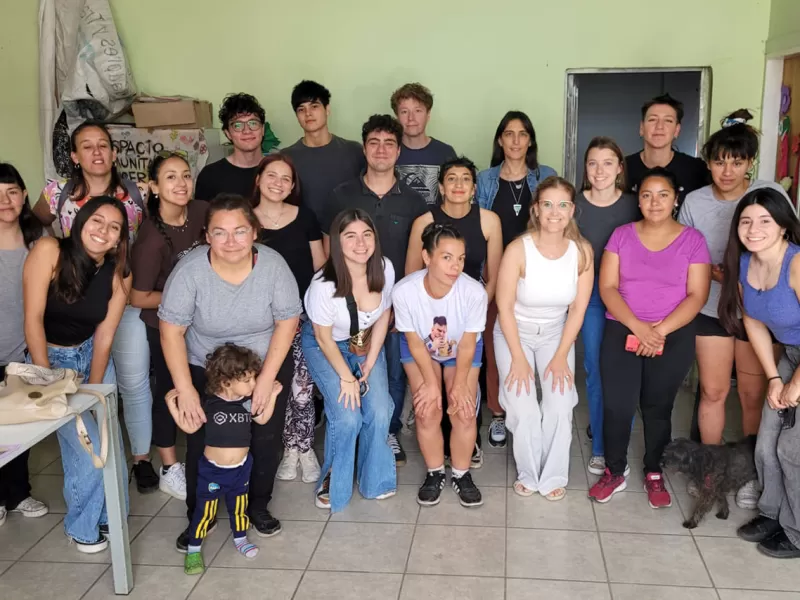 Capacitaron a referentes barriales, comunitarios y estudiantes sobre prevención de consumos problemáticos