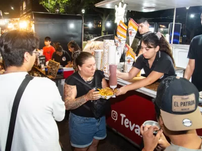 Emprendimientos gastron&oacute;micos, un espacio de trabajo y sabor en la Fiesta Nacional del Mate
