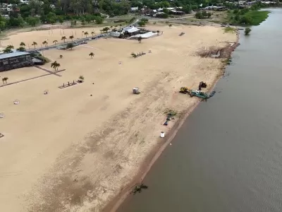 La Municipalidad avanza con trabajos de recuperación de la playa del balneario Thompson