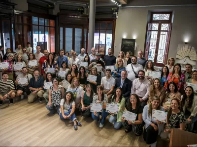 Rumbo a la Diseña Paraná: entregaron certificados a emprendedores