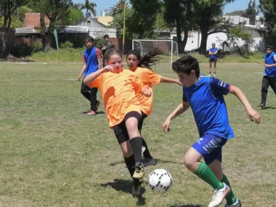 Las Escuelas Municipales de Deportes iniciaron la competencia de la Copa Mi Ciudad