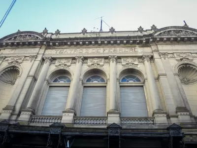 El Teatro Municipal 3 de Febrero celebra su 117°aniversario con actividades durante octubre