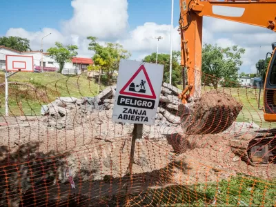Comenzaron las obras para reparar el socav&oacute;n y optimizar el drenaje en barrio Francisco Ram&iacute;rez