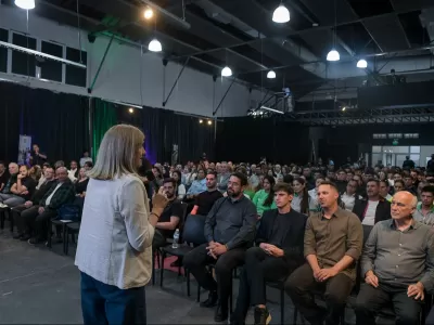 Paran&aacute; reuni&oacute; al sector tur&iacute;stico para fortalecer la experiencia de quienes visitan la ciudad
