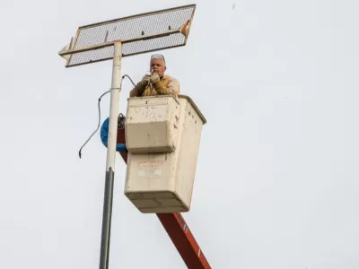 El Municipio instal&oacute; nueva iluminaci&oacute;n LED en el Complejo El Sol