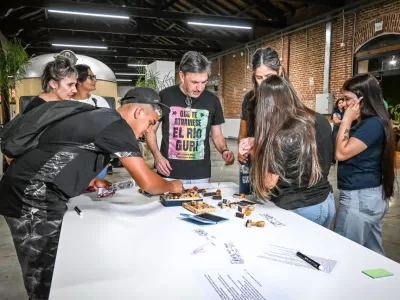 &ldquo;Jornadas x la Democracia&rdquo; contin&uacute;a con m&aacute;s propuestas teatrales y art&iacute;sticas